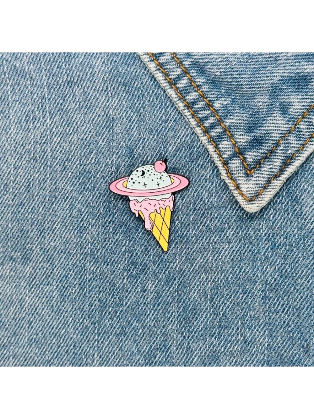 ⭐Astronaut Ice Cream Cone Cute Enamel Pin Cartoon Brooches Jewelry pink Cartoon